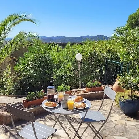 Natural Beauty - View Of Les Maures And The Sea Feriehus La Londe-les-Maures